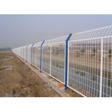 High quality mesh fence ,powder coated wire fence